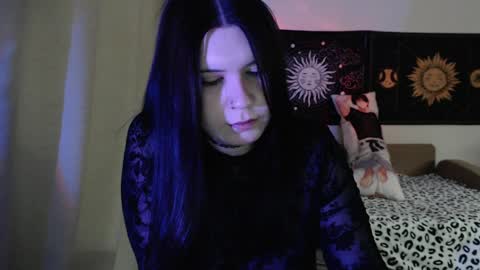 Vella online show from April 5, 2026, 12:35 pm