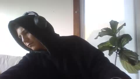 ijustjerk online show from December 12, 2024, 11:29 am