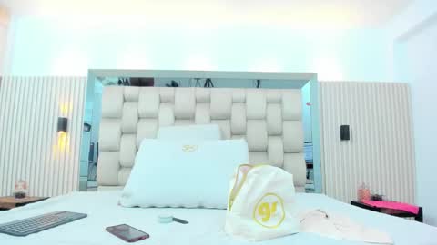 ikia lopez online show from December 22, 2025, 7:33 pm