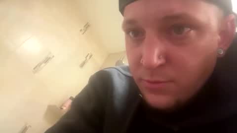 iknowuslut online show from April 8, 2026, 11:43 am