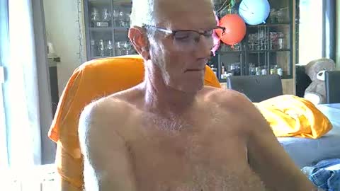 Snapshot of ikwiljeneuken123 chatting on May 9, 2026, 12:10 pm ikwiljeneuken123 online show from May 9, 2026, 12:10 pm