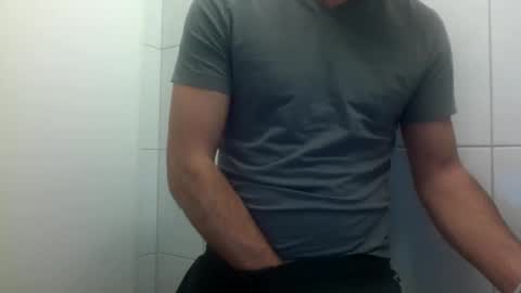 ilcaponero online show from April 21, 2026, 9:50 pm