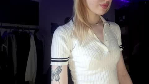 ShyLuna online show from March 7, 2026, 5:15 am