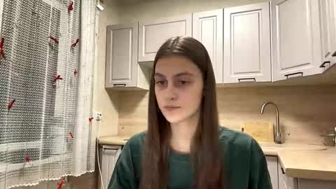 Snapshot of ilianaportwood chatting on March 4, 2026, 1:28 pm Sophie online show from March 4, 2026, 1:28 pm