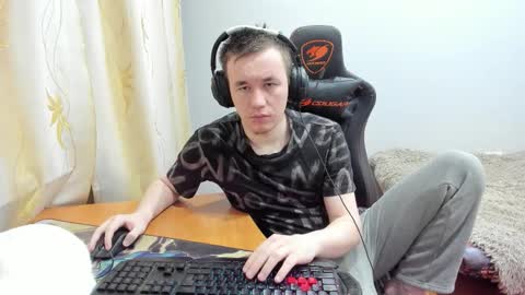 iliaskris online show from November 8, 2025, 12:05 pm