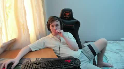 iliaskris online show from April 20, 2026, 6:16 am