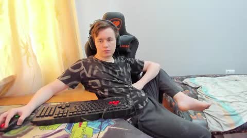 iliaskris online show from July 4, 2026, 9:26 am