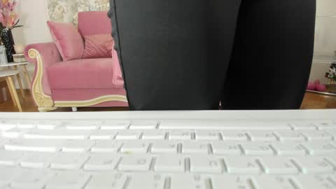 Snapshot of illegal_lorry chatting on May 14, 2026, 5:03 am illegal_lorry online show from May 14, 2026, 5:03 am