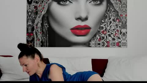 Snapshot of illegalbeauty87 chatting on June 9, 2026, 7:20 am Ingrid or more easier...Miss GoDDess Mistress online show from June 9, 2026, 7:20 am