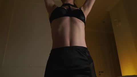 illona_harriss online show from October 23, 2025, 4:28 pm