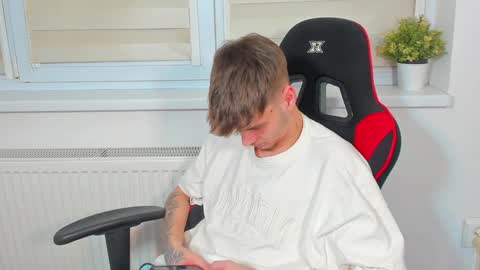 D-Illusion online show from December 12, 2024, 7:26 pm