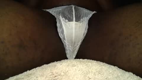 Snapshot of iloveassbaby1111 chatting on April 28, 2026, 1:04 am James online show from April 28, 2026, 1:04 am