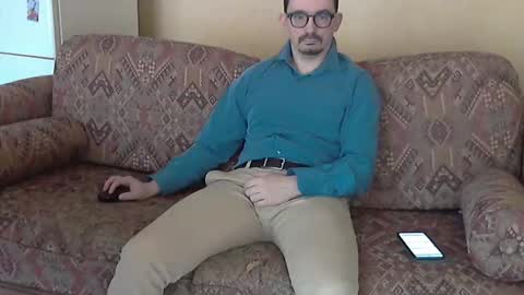 ilovecuteguy79 online show from April 17, 2026, 5:43 am