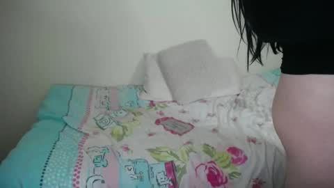 ilovemybooos online show from January 19, 2025, 2:38 pm