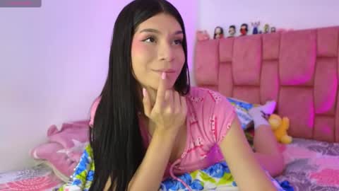 Isa Vasquez  online show from February 26, 2025, 2:48 am