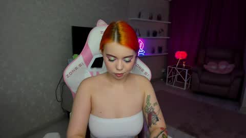 Roxy online show from May 26, 2026, 7:10 pm