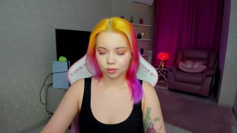 Roxy online show from June 7, 2026, 5:27 pm