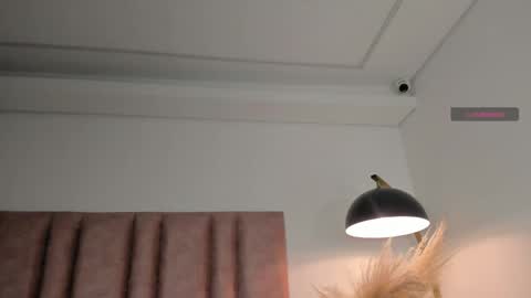 Aleja  online show from April 22, 2026, 4:37 am