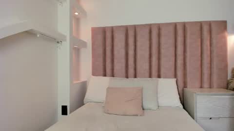 Snapshot of im_alejandra_ chatting on July 26, 2026, 9:00 pm Aleja online show from July 26, 2026, 9:00 pm