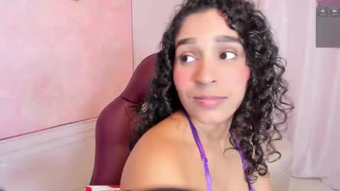 Belinda Mesa  online show from October 1, 2025, 4:40 am