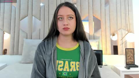 Caro   online show from December 11, 2024, 11:08 am