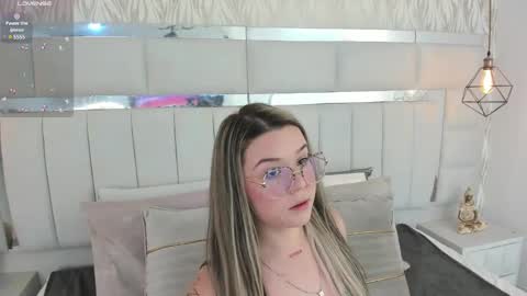 DAHLIA online show from January 8, 2025, 8:29 pm