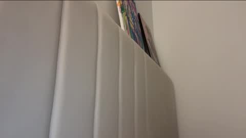 instagram  online show from October 1, 2025, 2:39 am