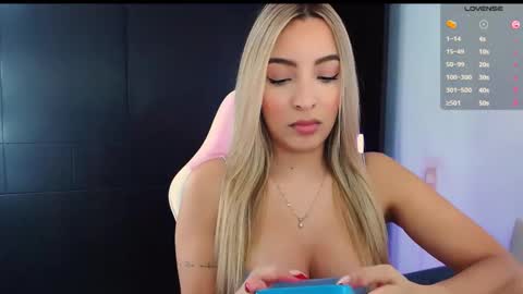 Snapshot of im_grecia chatting on October 3, 2025, 6:49 pm Grecia online show from October 3, 2025, 6:49 pm