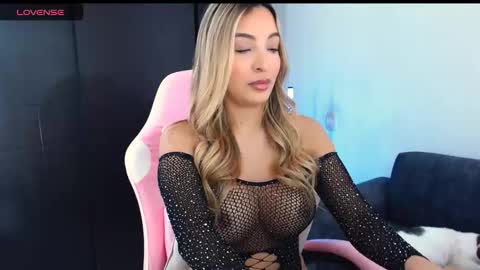 Snapshot of im_grecia chatting on January 7, 2026, 8:44 pm Grecia online show from January 7, 2026, 8:44 pm