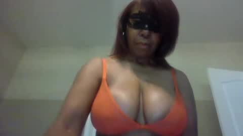 weet exy Cougar online show from May 21, 2026, 1:18 pm