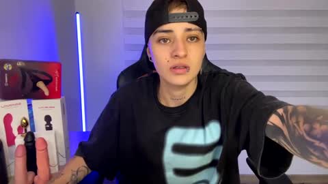 Laia online show from March 12, 2025, 2:52 am