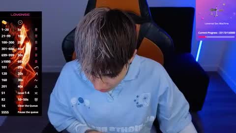 Laia online show from September 22, 2025, 10:56 pm