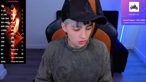 Laia online show from October 2, 2025, 9:11 pm