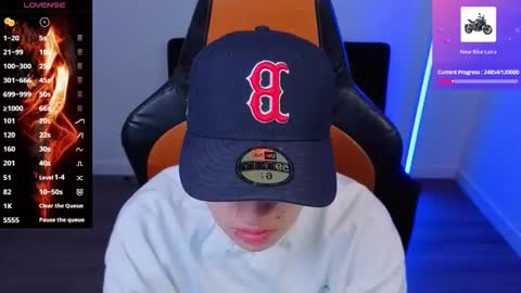 Laia online show from October 12, 2025, 2:10 am