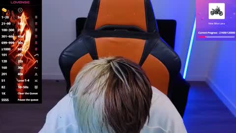 Laia online show from October 14, 2025, 1:50 am