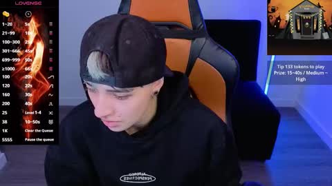 Laia online show from October 22, 2025, 10:20 pm