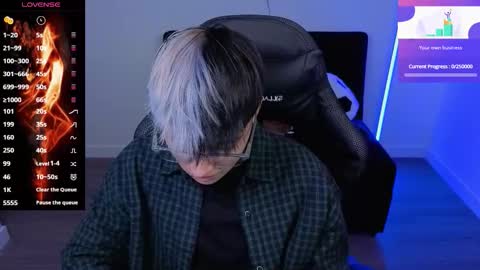 Laia online show from November 8, 2025, 12:00 am