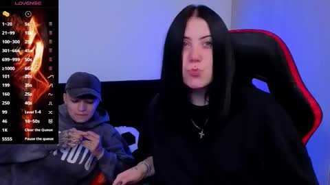 Laia online show from December 1, 2025, 12:37 am