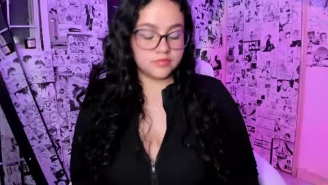 mei mei uwu online show from April 5, 2026, 2:31 am