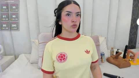 im_miadoll online show from May 17, 2026, 12:45 pm