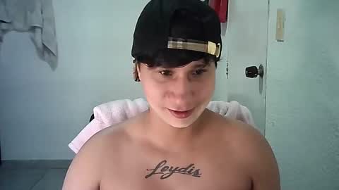 milan online show from November 18, 2025, 1:55 am