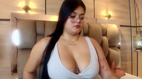 im mou  online show from October 14, 2025, 12:50 pm