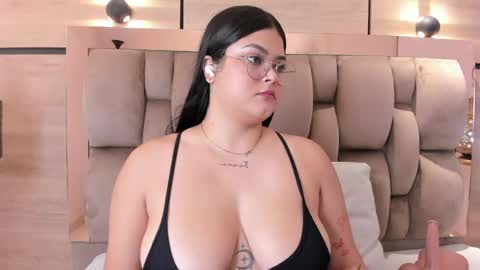 im mou  online show from April 21, 2026, 12:55 pm