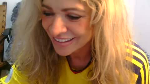 Snapshot of im_sharonr chatting on June 27, 2026, 4:45 pm Sharon online show from June 27, 2026, 4:45 pm