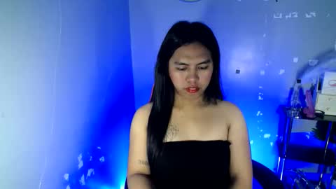 Snapshot of im_ur_girl_demure chatting on June 6, 2026, 7:40 pm kyline online show from June 6, 2026, 7:40 pm