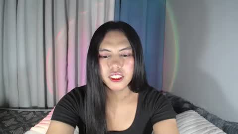 Snapshot of im_ur_girl_demure chatting on August 5, 2026, 6:44 pm kyline online show from August 5, 2026, 6:44 pm