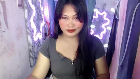 im_urloving_mama69 online show from December 23, 2025, 2:09 am