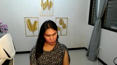 Ashley online show from December 22, 2024, 4:06 pm