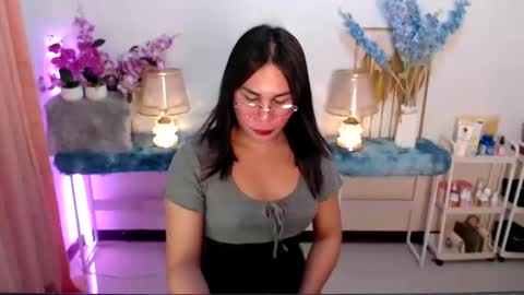 Ashley online show from January 18, 2025, 6:10 pm