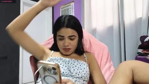 Snapshot of imhaymed chatting on May 15, 2026, 9:33 pm Haymed Montao online show from May 15, 2026, 9:33 pm